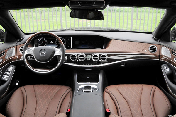 蘇州奔馳S600包車帶司機(jī)價(jià)格