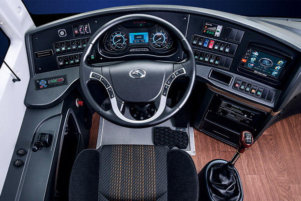 蘇州豪華大巴45座租車包車帶司機(jī)價(jià)格