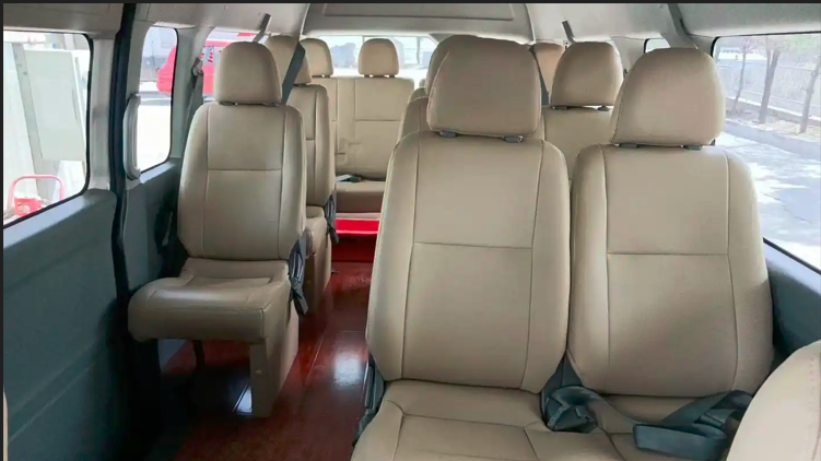蘇州海獅13座中巴 面包車包車帶司機(jī)價格